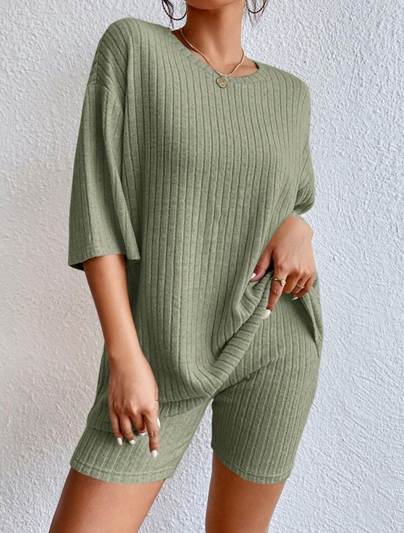 Casual Round-neck Loose Women's Shorts Set