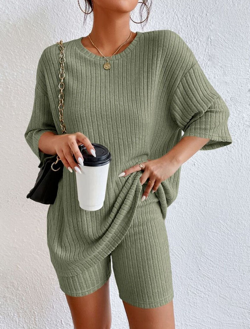 Casual Round-neck Loose Women's Shorts Set