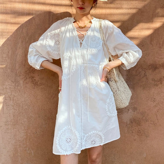 Summer V-neck White A-line Holiday Dress